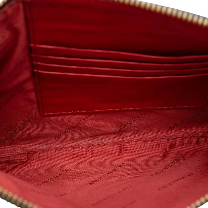 Burberry Haymarket Check Canvas Peyton Crossbody Beige Very good condition - Model View