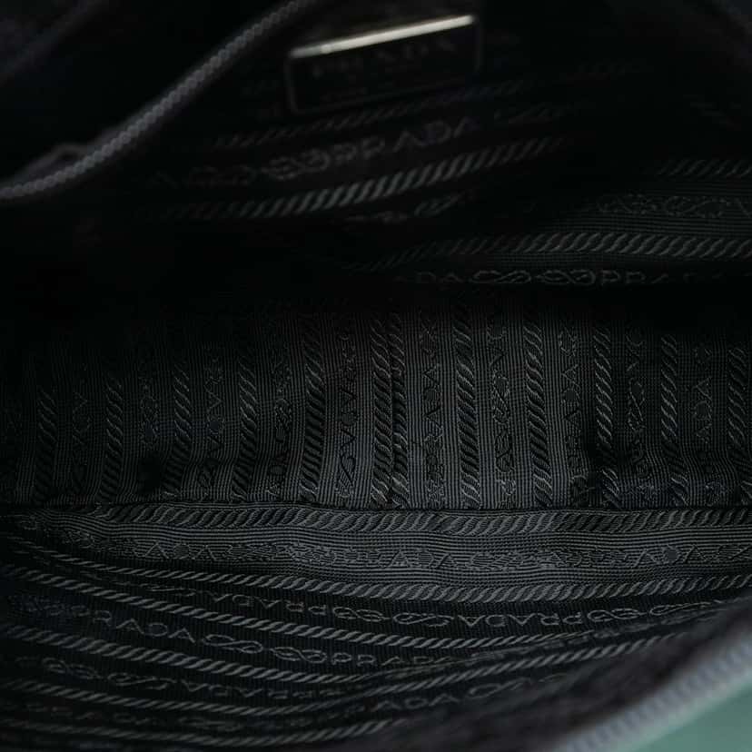Prada Tessuto Shoulder Bag Green Very good condition - Model View