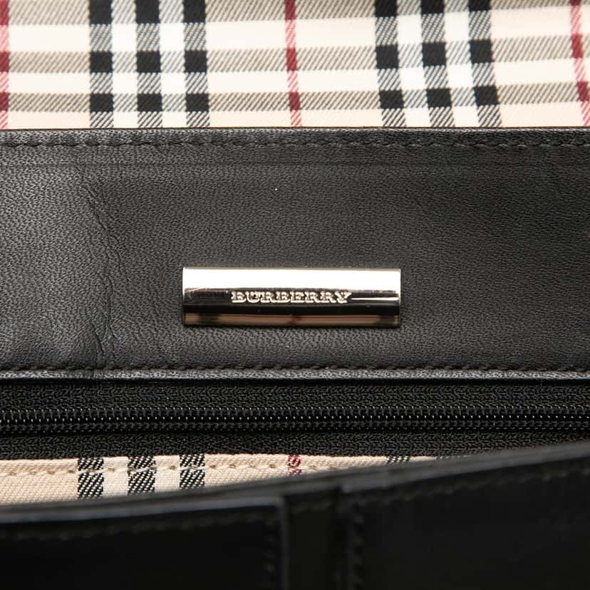 Burberry Leather Flap Shoulder Bag Black Leather Very good condition - Box View