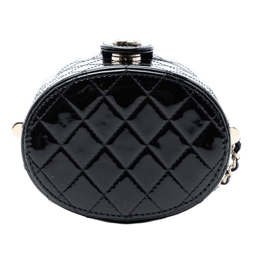 Chanel CC Quilted Patent Vanity Case with Chain Black Leather Very good condition - Inside View