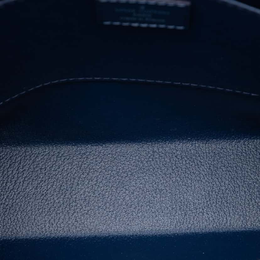 Louis Vuitton Epi Toiletry Pouch 26 Blue Leather Very good condition - Model View