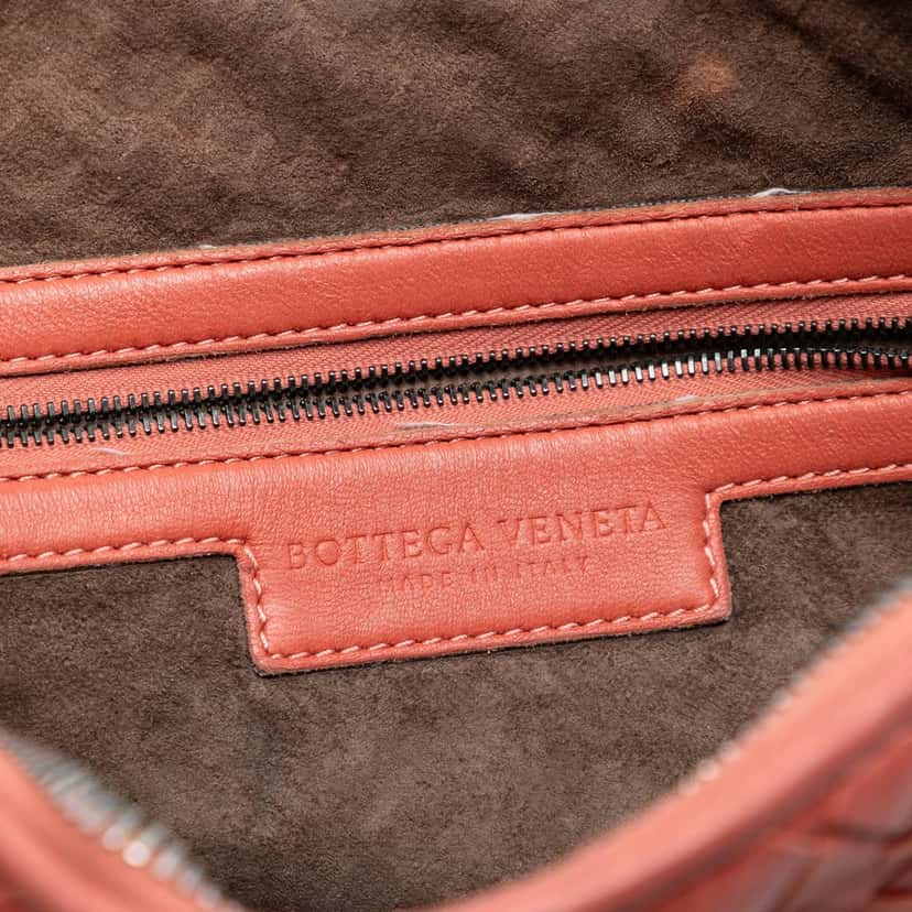 Bottega Veneta Nappa Intrecciato Nodini Crossbody Red Leather Very good condition - Box View