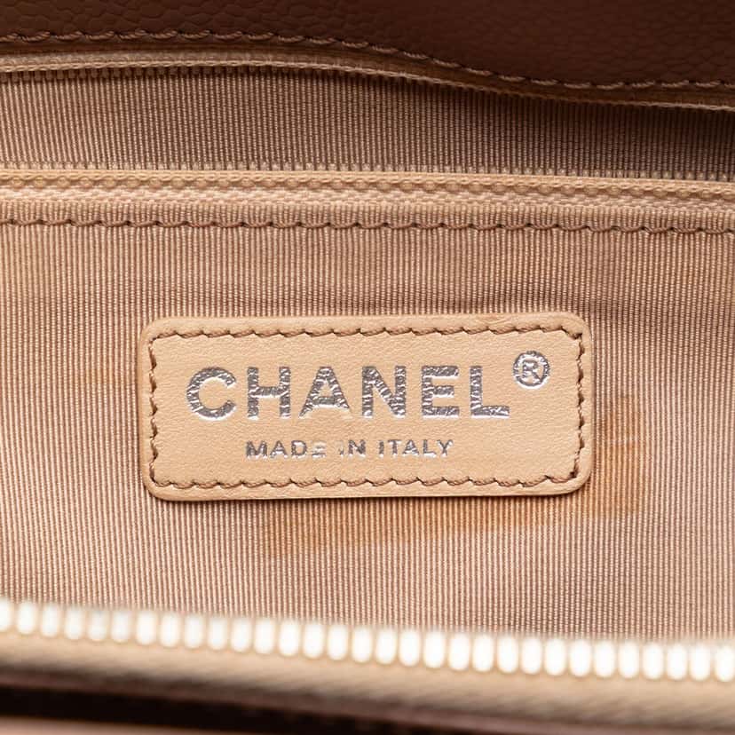 Chanel Caviar Grand Shopping Tote Brown Leather Very good condition - Box View