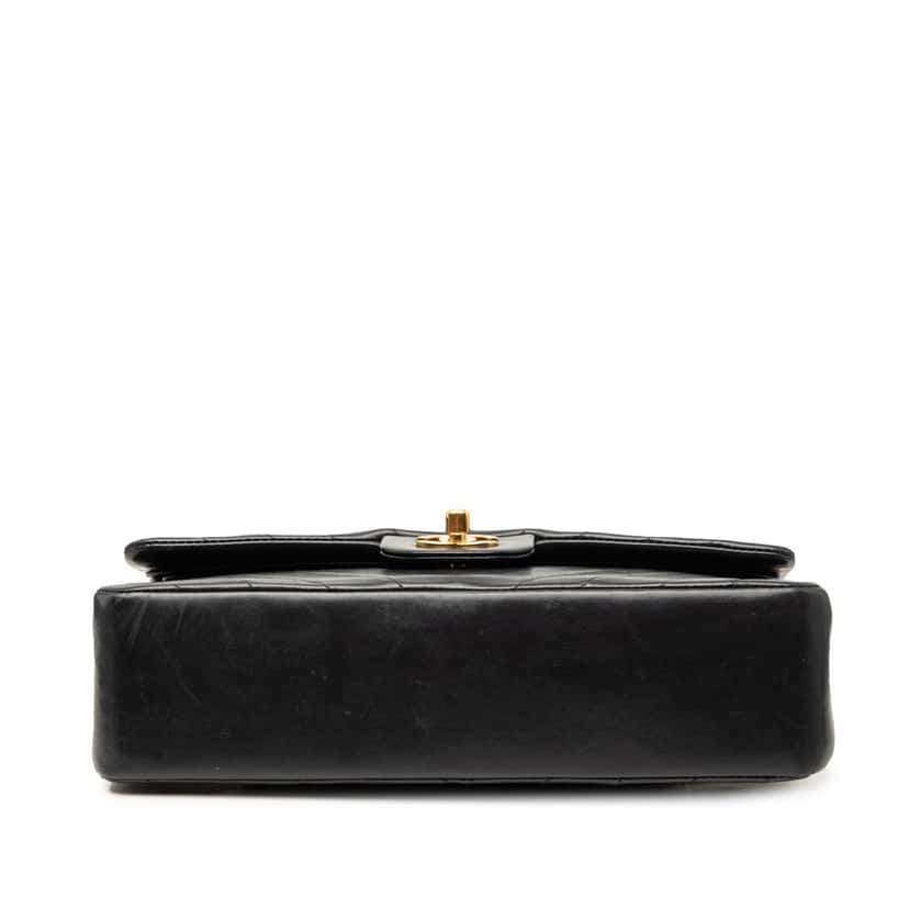 Chanel Medium Classic Chevron Lambskin Double Flap Black Leather Very good condition - Inside View