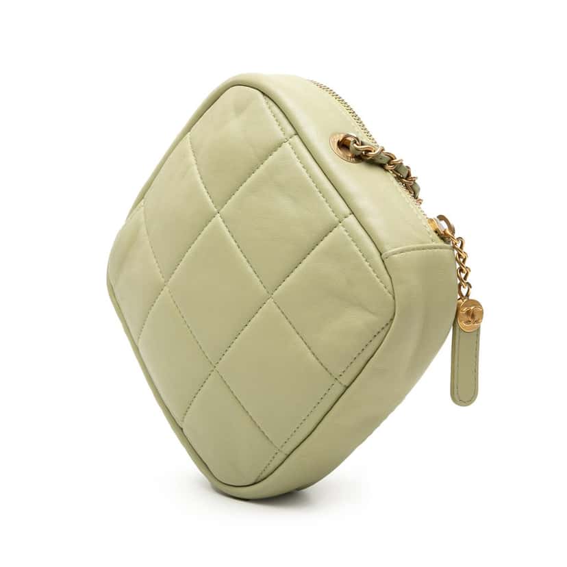 Chanel CC Quilted Lambskin Diamond Clutch with Chain Green Leather Good condition - Back View