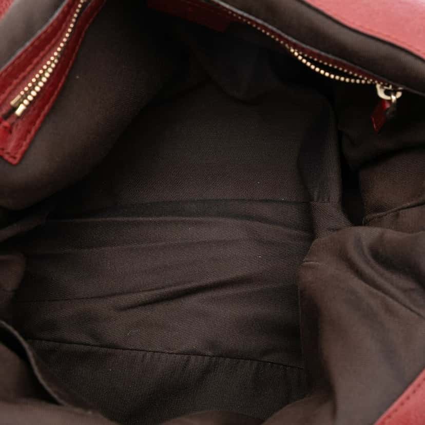 Gucci GG Canvas Charlotte Crossbody Beige Very good condition - Model View