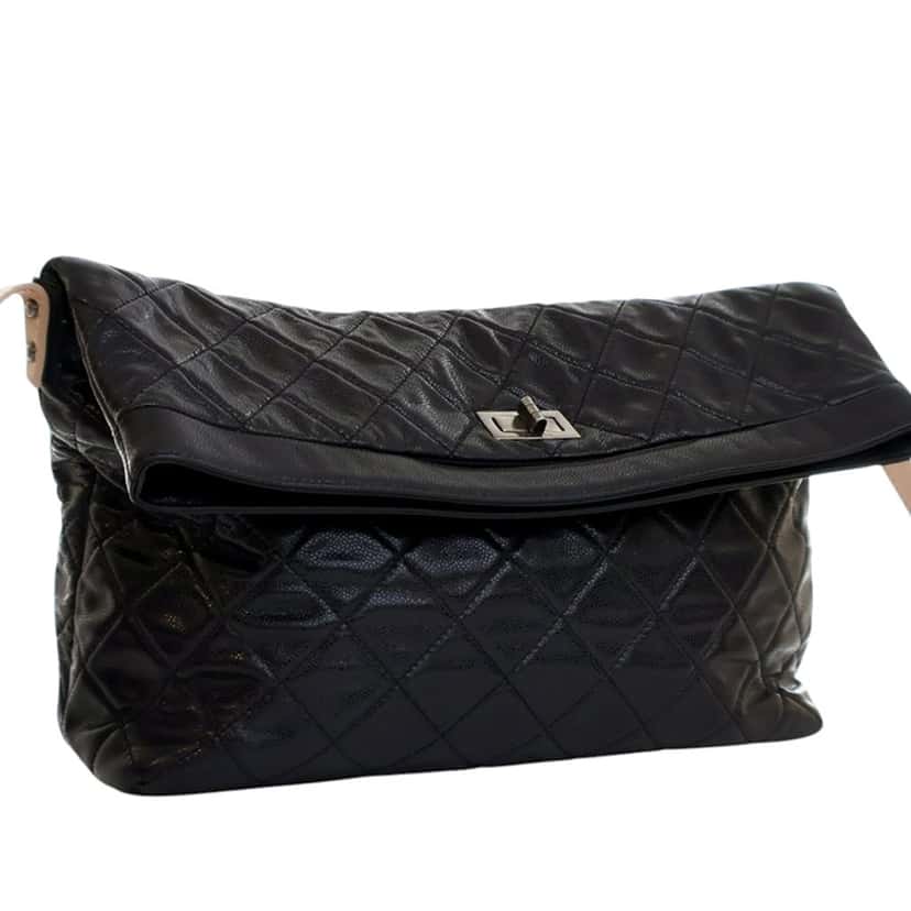 Chanel Reissue Quilted Caviar Messenger Flap Black Leather Very good condition - Back View