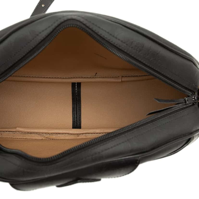 Dior Oblique Trotter Coated Canvas Crossbody Black Very good condition - Model View