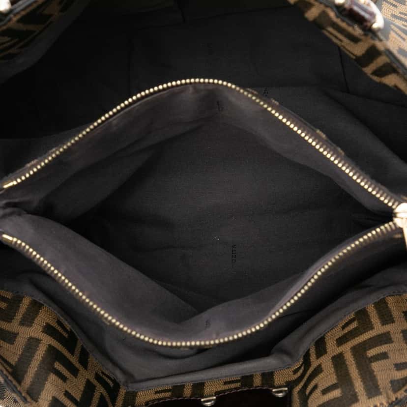 Fendi Large Zucca Canvas Mia Tote Brown Very good condition - Model View