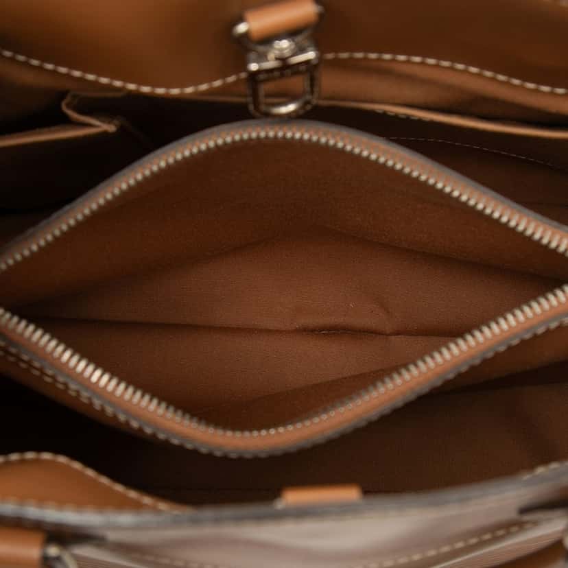 Louis Vuitton Epi Passy PM Brown Leather Very good condition - Model View