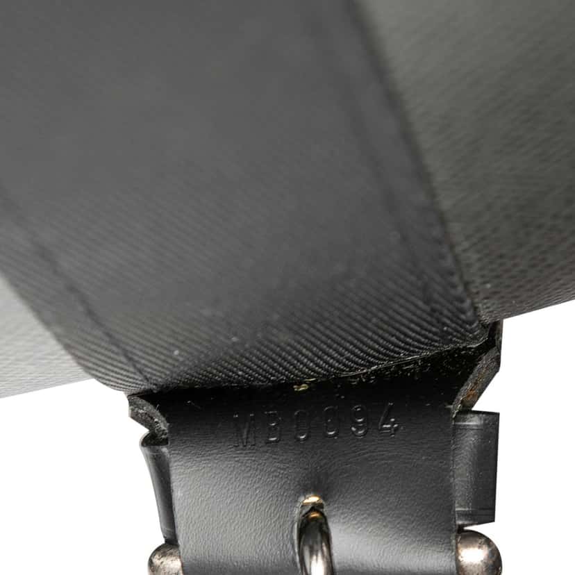 Louis Vuitton Taiga Satellite 53 Luggage Black Leather Very good condition - Box View