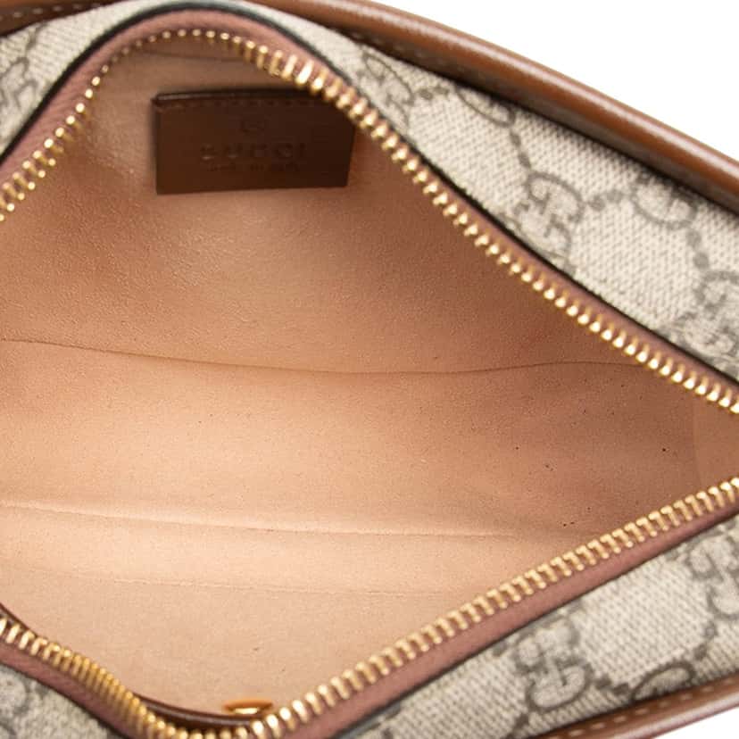 Gucci GG Supreme Interlocking G Clutch Beige Very good condition - Model View