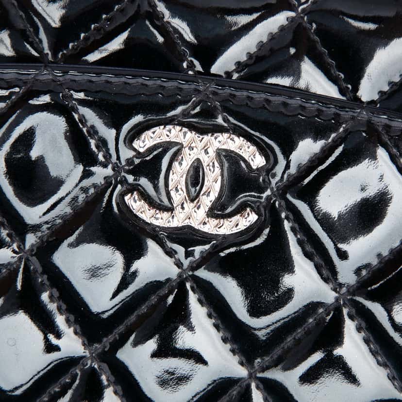 Chanel CC Quilted Patent Brilliant Wallet On Chain Black Leather Very good condition - Box View