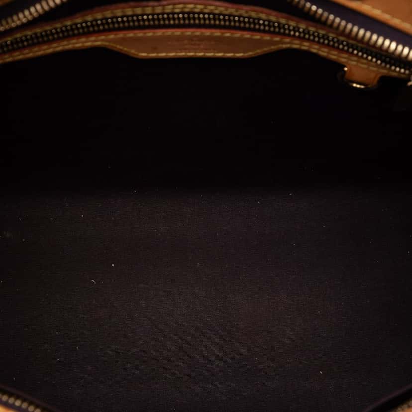 Louis Vuitton Monogram Vernis Brea MM Purple Leather Very good condition - Model View