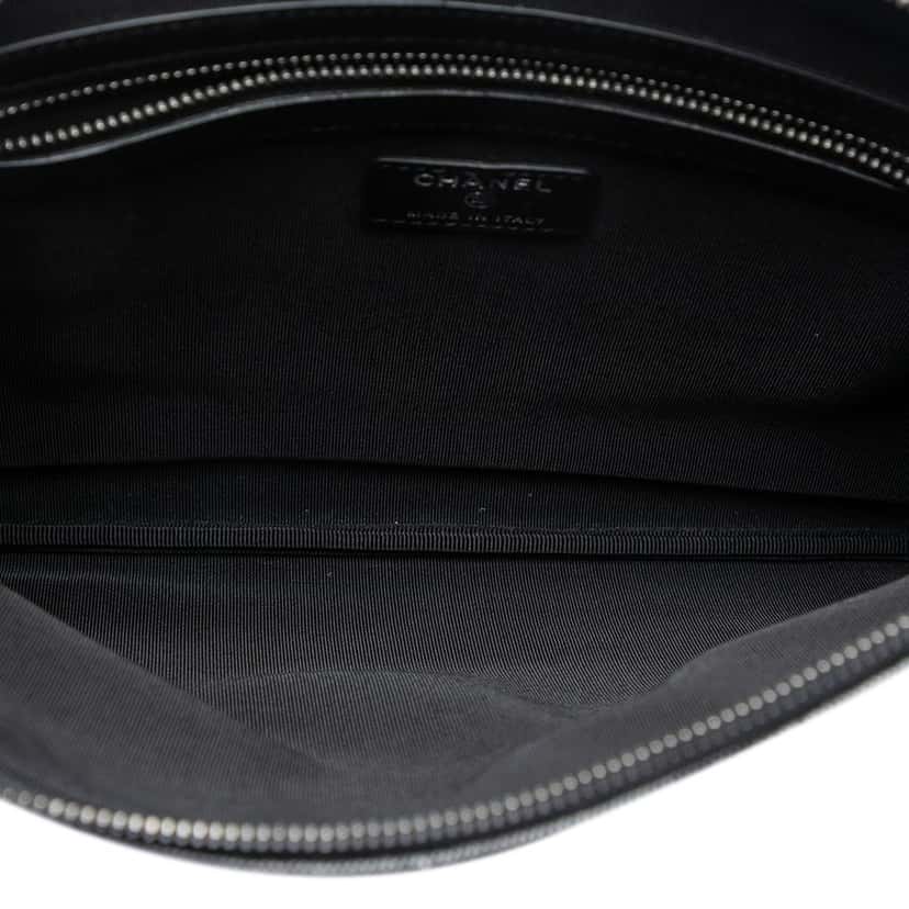 Chanel Medium Canvas La Pausa Zip O Case Clutch Black Very good condition - Model View