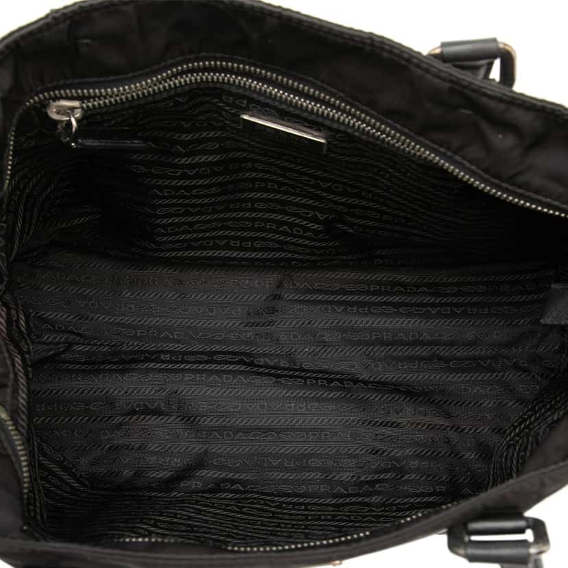 Prada Saffiano Trimmed Tessuto Tote Black Very good condition - Model View