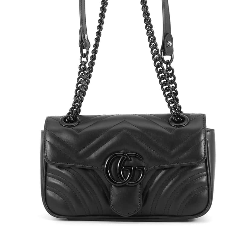 Gucci Small GG Marmont Matelasse Calfskin Monochrome Shoulder Bag Black Leather Very good condition - Front View