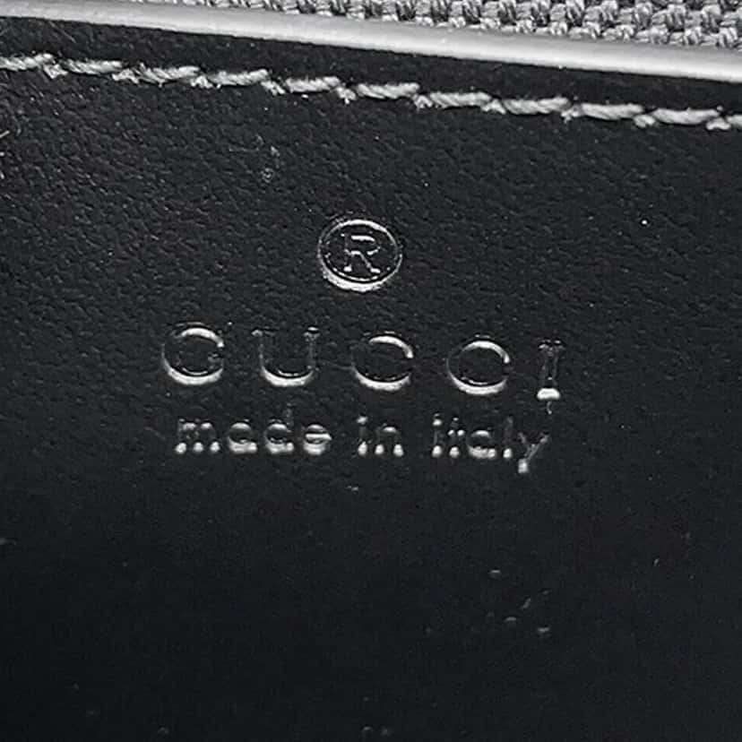 Gucci Small GG Marmont Matelasse Calfskin Monochrome Shoulder Bag Black Leather Very good condition - Box View