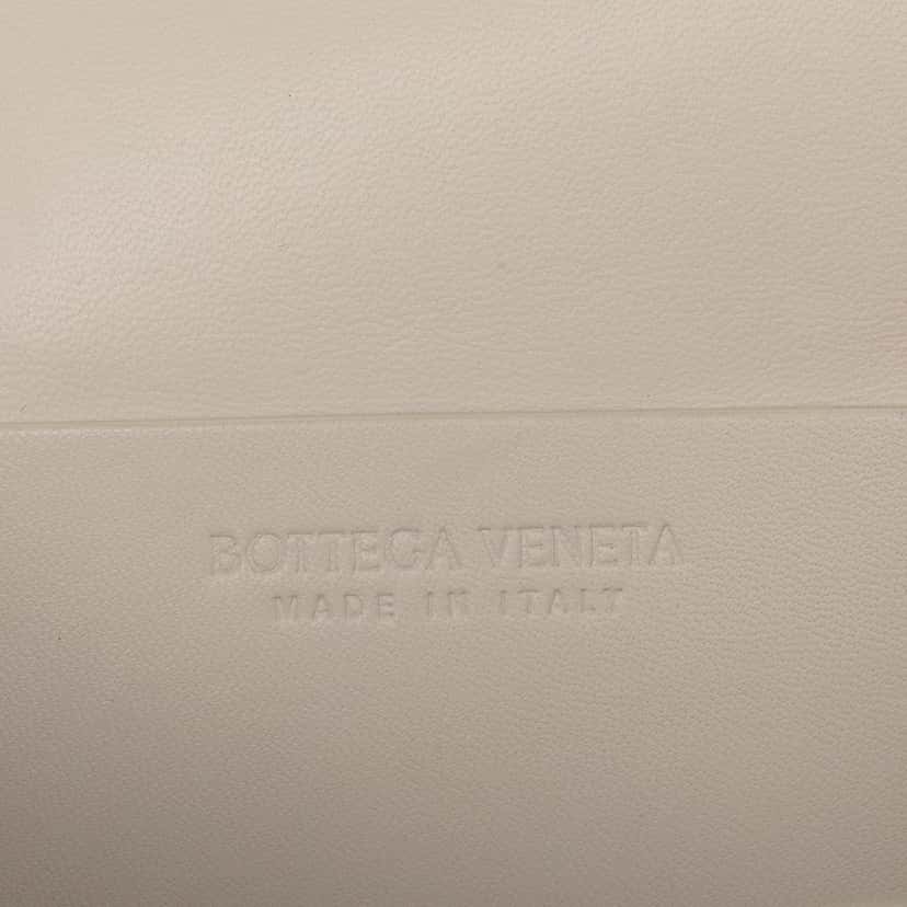 Bottega Veneta Small Lambskin Beak Crossbody Other Leather Very good condition - Box View