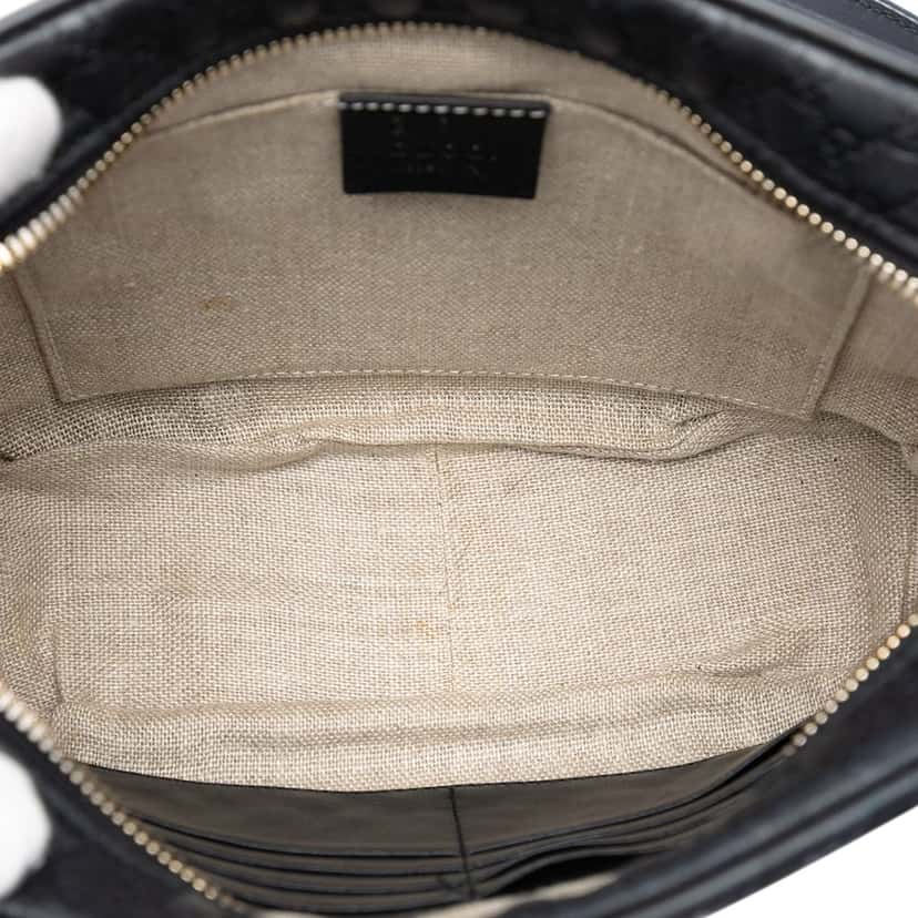 Gucci Microguccissima Bree Crossbody Black Leather Very good condition - Model View