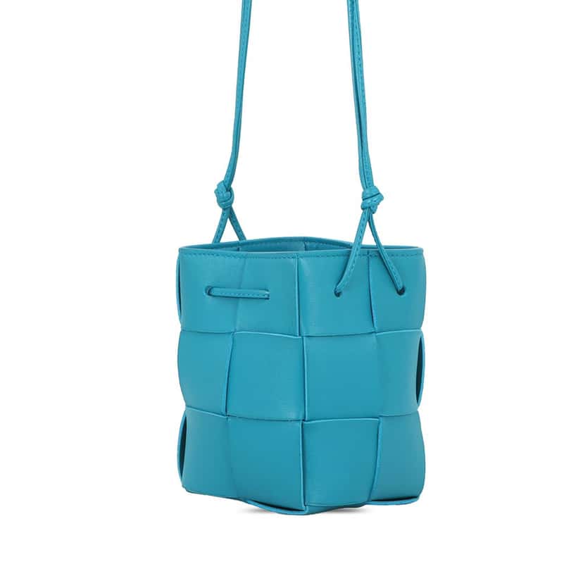 Bottega Veneta Mini Nappa Maxi Intrecciato Cassette Bucket Bag Blue Leather Very good condition - Back View