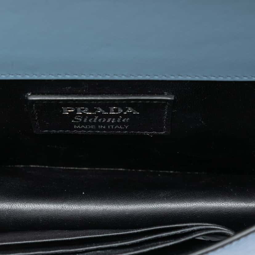Prada Mini Saffiano Sidonie Crossbody Blue Leather Very good condition - Model View