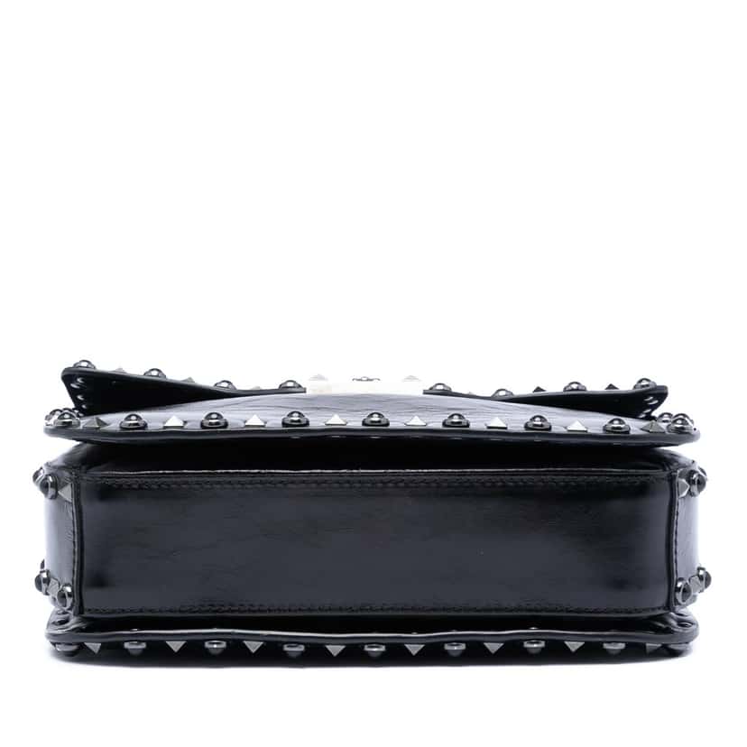 Valentino Medium Craquele Calfskin Guitar Strap Rockstud Rolling Flap Crossbody Black Leather Very good condition - Inside View