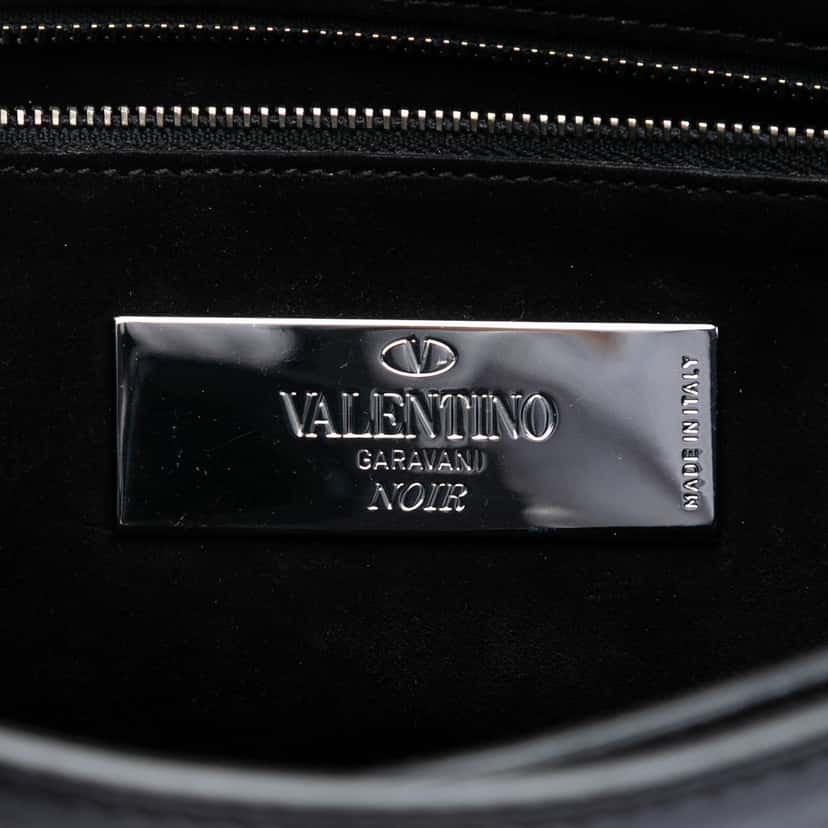 Valentino Medium Craquele Calfskin Guitar Strap Rockstud Rolling Flap Crossbody Black Leather Very good condition - Box View