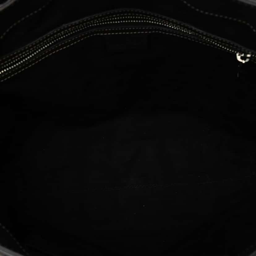 Gucci GG Canvas Web Match Ball Tote Beige Very good condition - Model View