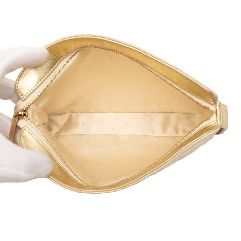 Chanel New Travel Line Canvas Pouch Beige Very good condition - Model View