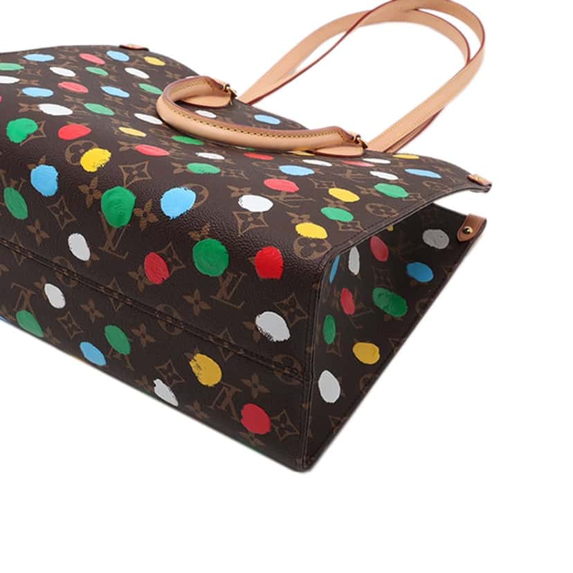 Louis Vuitton Yayoi Kusama Monogram OnTheGo MM Brown Very good condition - Model View