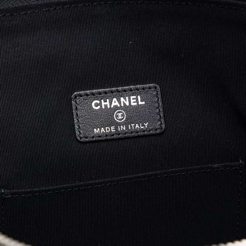 Chanel CC Quilted Lambskin Classic Trunk Case Black Leather Very good condition - Box View