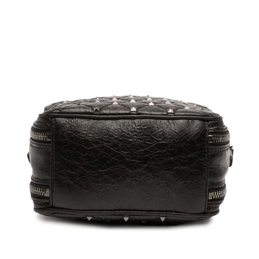 Valentino Quilted Crinkled Leather Rockstud Double Zip Camera Bag Black Leather Very good condition - Inside View