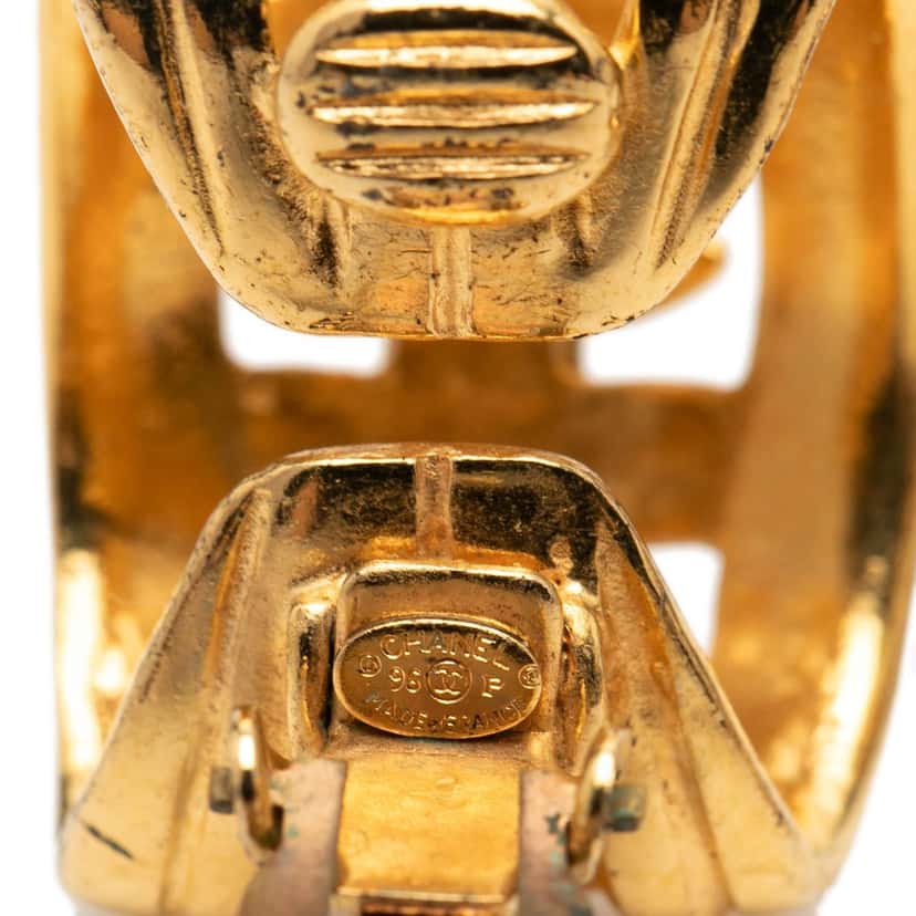 Chanel CC Gold Plated Hoop Clip on Earrings Gold Metal Very good condition - Inside View