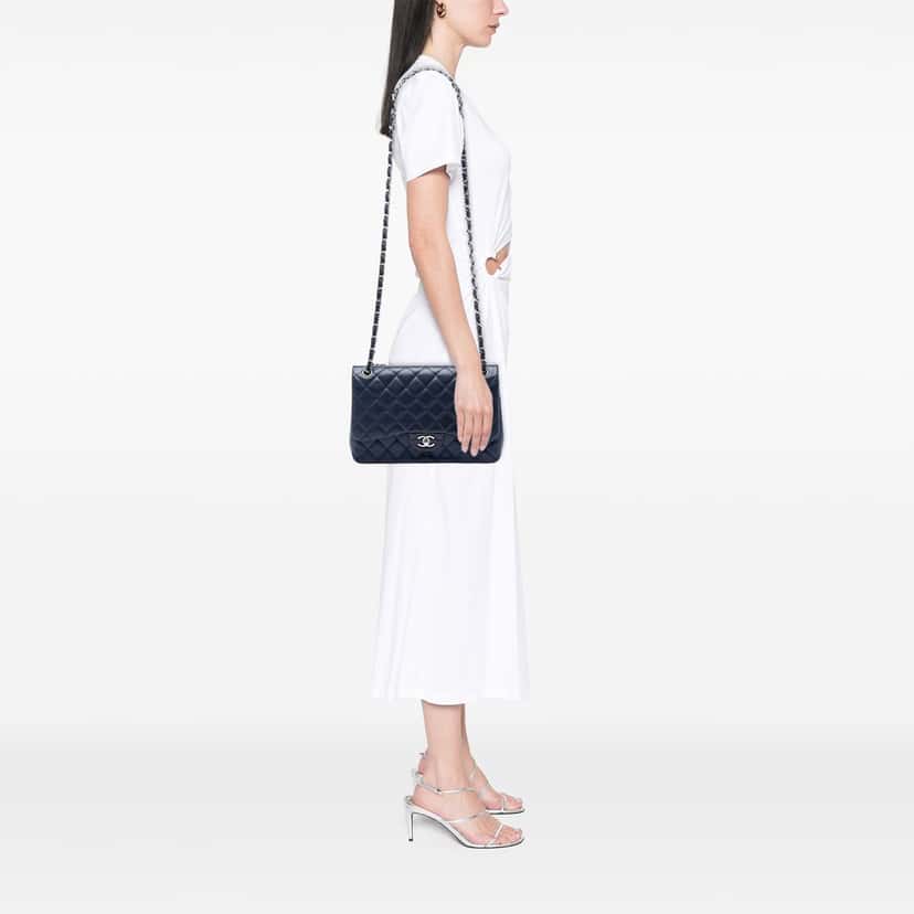 Chanel Jumbo Classic Caviar Double Flap Blue Leather Very good condition - Box View
