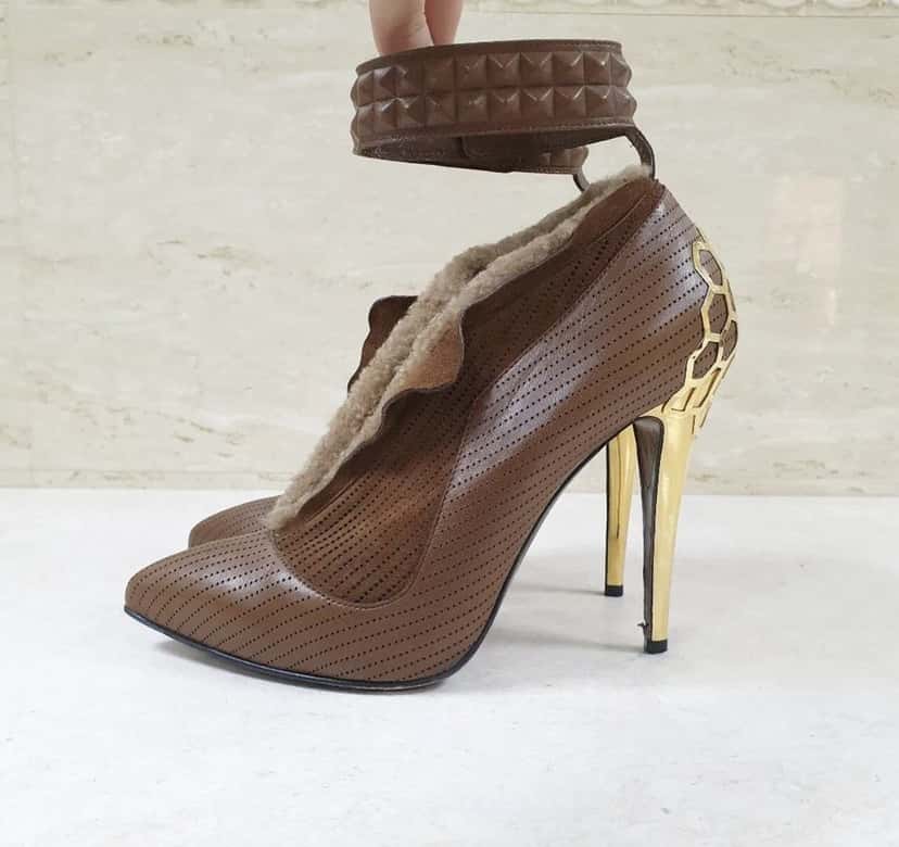 Fendi FENDI Brown Fur Heels Sz.37.5 Pre-Owned Brown Good condition - Inside View