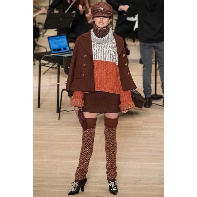 Chanel Chanel Navy Blue Wool Double-Breasted Peacoat  Sz.38 Navy Wool Good condition - Back View