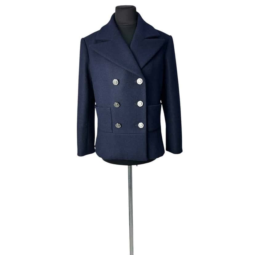 Chanel Chanel Navy Blue Wool Double-Breasted Peacoat  Sz.38 Navy Wool Good condition - Model View