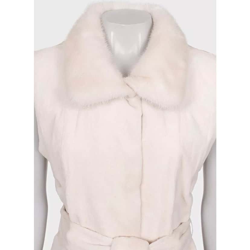 Zilli Zilli Luxury White Vest - Size 40/ L Pre-owned White Silk Good condition - Model View
