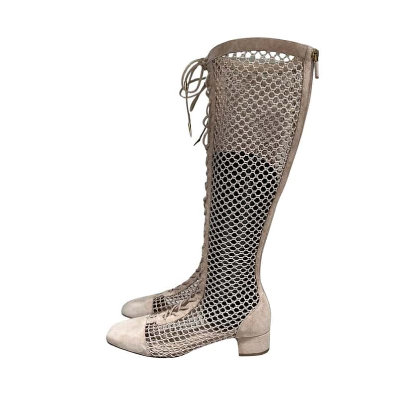 Christian Dior Christian Dior Beige Resille Naughtily-D Lace-Up Over-The-Knee Boots - Size 40 Pre-owned Beige Lace Good condition - Front View