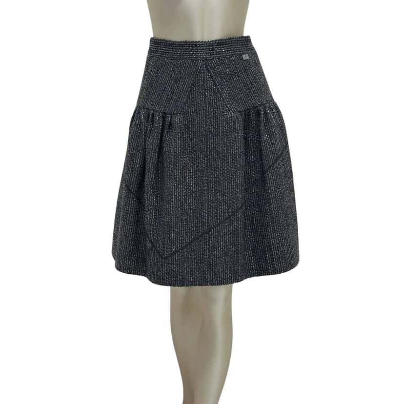 Chanel CHANEL 2014 Black Tweed Mid-Length Skirt - Size 36FR Pre-owned Black Tweed Good condition - Front View