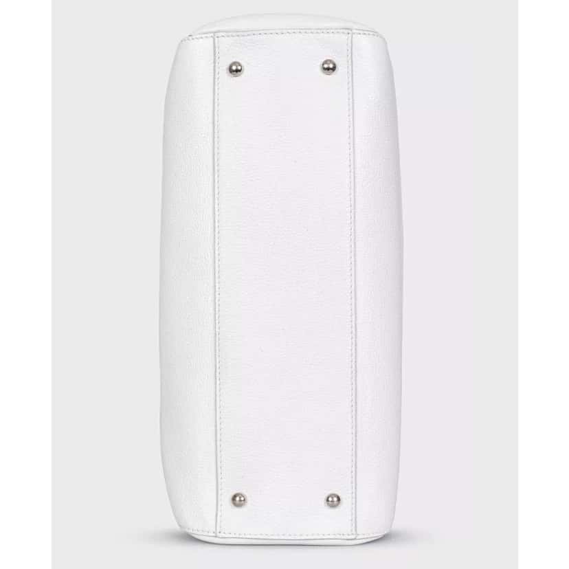 Chanel Chanel Neo Executive White Leather Tote Bag Pre-owned White Leather Good condition - Model View