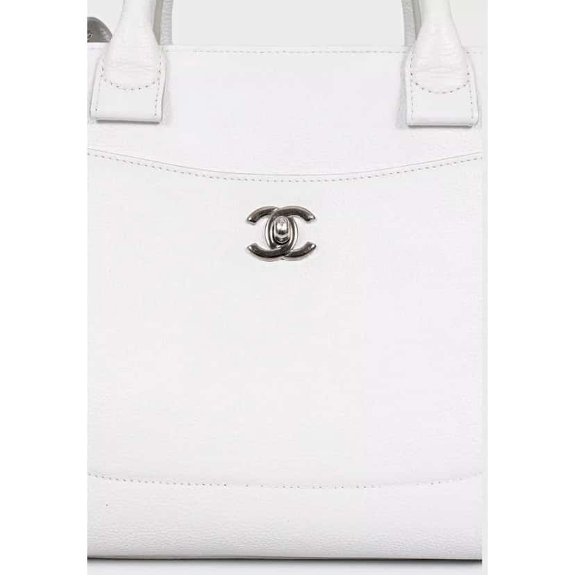 Chanel Chanel Neo Executive White Leather Tote Bag Pre-owned White Leather Good condition - Box View