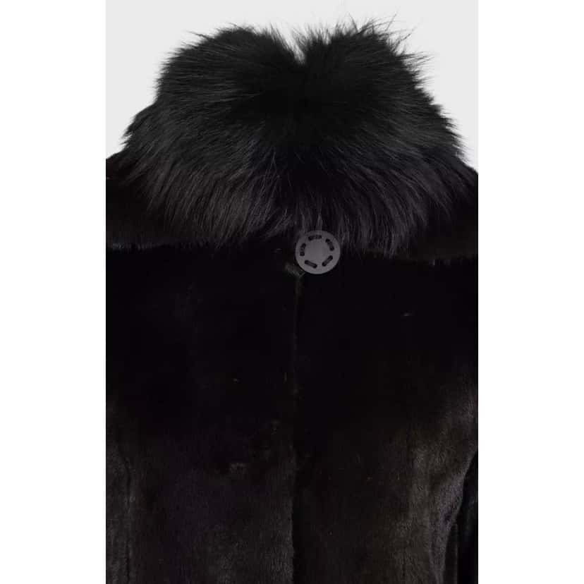 Unsigned Amato Luxurious Brown Coat - Size S/IT 40 pre-owned Brown Good condition - Model View