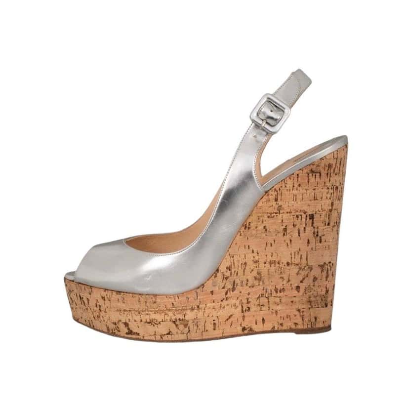 Christian Louboutin Christian Louboutin Silver Leather Sandals - Size 40 Pre-owned Silver Leather Good condition - Front View