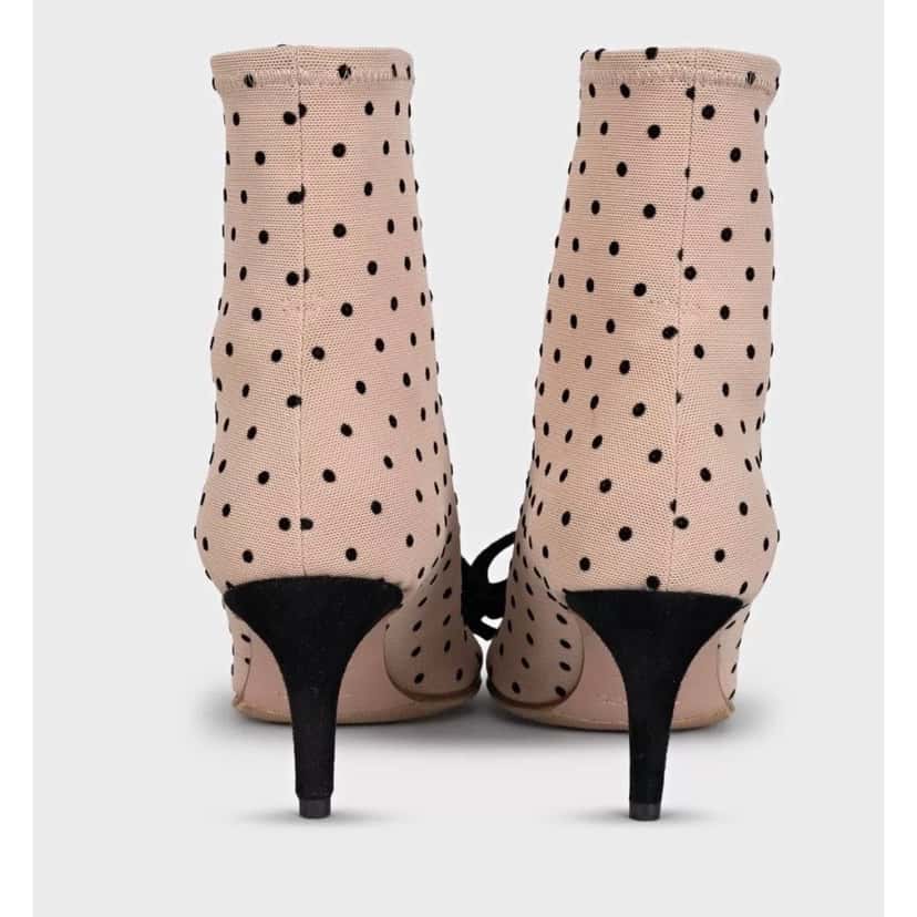 valentino NWOB Valentino Red Bow Detail Ankle Boots - Size 36 Pre-owned Red Leather Never worn - Model View