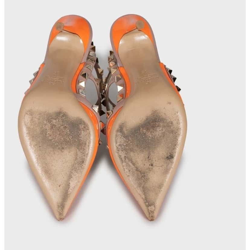 valentino Valentino Rockstud Leather Vibrant Orange Pumps Sz. 35 Pre-owned Orange Leather Good condition - Box View