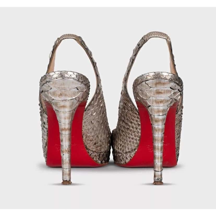 Christian Louboutin Christian Louboutin Silver Lambskin Slingback Heels Sz.37 pre-owned Silver Leather Good condition - Model View