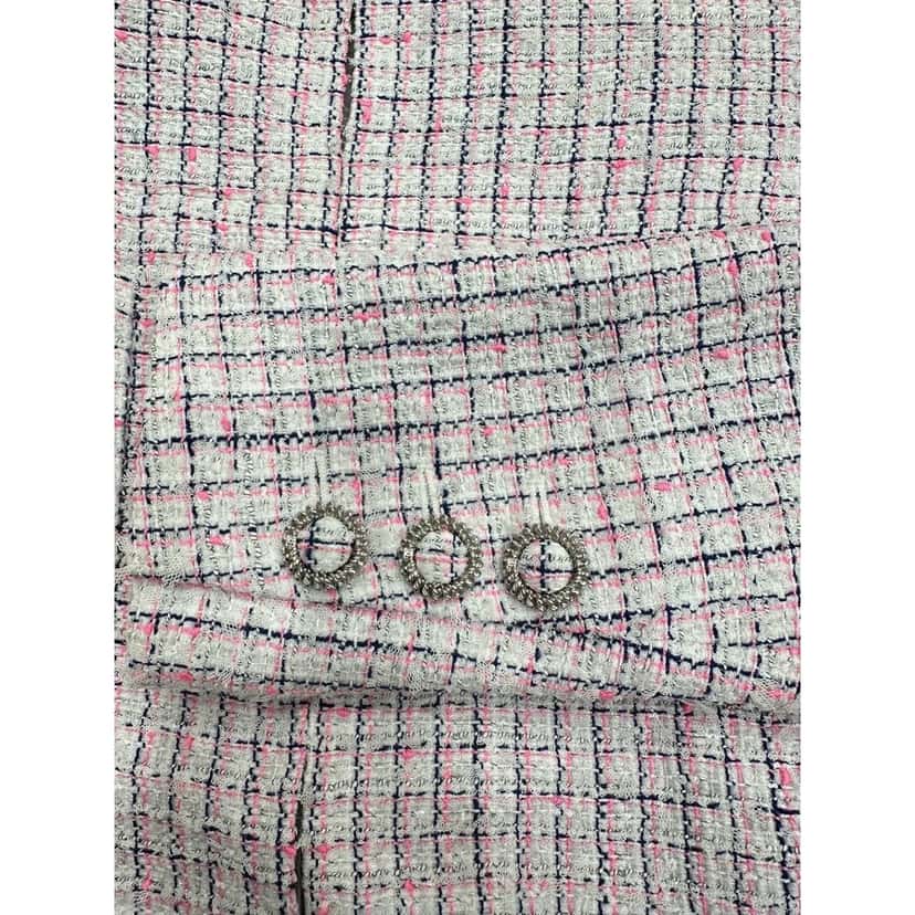 Chanel Chanel 14C Pink Tweed Jacket Sz 38 Pre-owned Pink Tweed Good condition - Model View