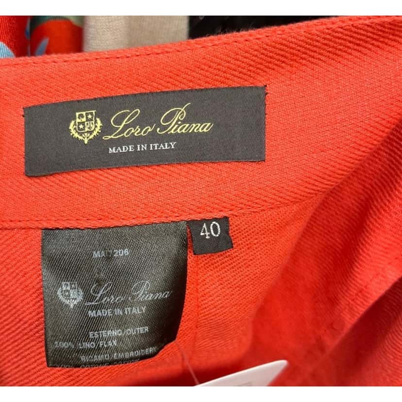 Loro Piana NWOT Loro Piana Red Linen Embroidered Skirt - Sz S IT40 Pre-owned Red Linen Never worn - Box View